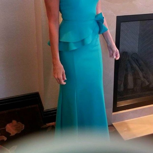 Chiari Boni Gown - Picture 4 of 4